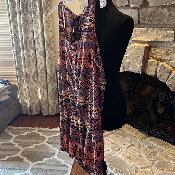 Geometric Colorful Romper - Picture 2 of 6